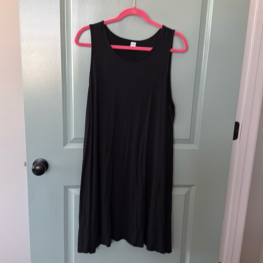 Sleeveless dress